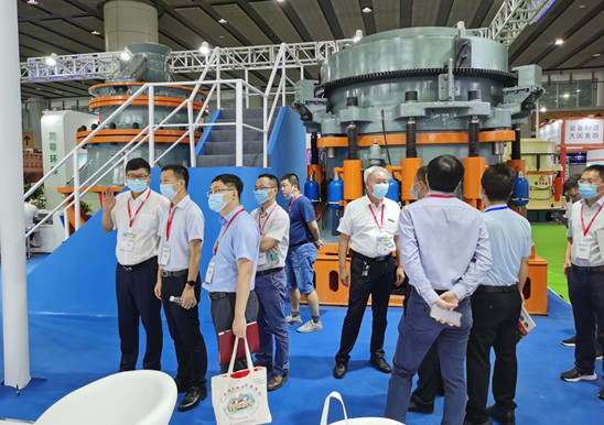 中国铁建投资集团有限公司领导莅临Ag环亚集团(Asia Gaming)展位