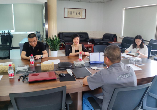 公司总经理与镇领导座谈交流
